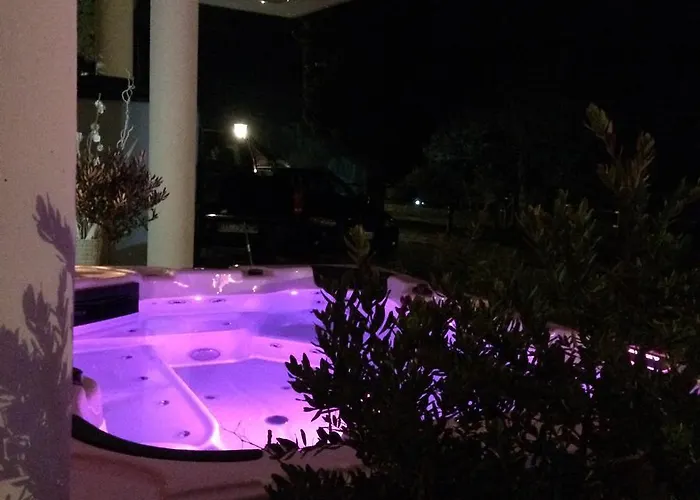 狄格烈尤立维别墅公寓式酒店 4* 贝尔蒂诺罗